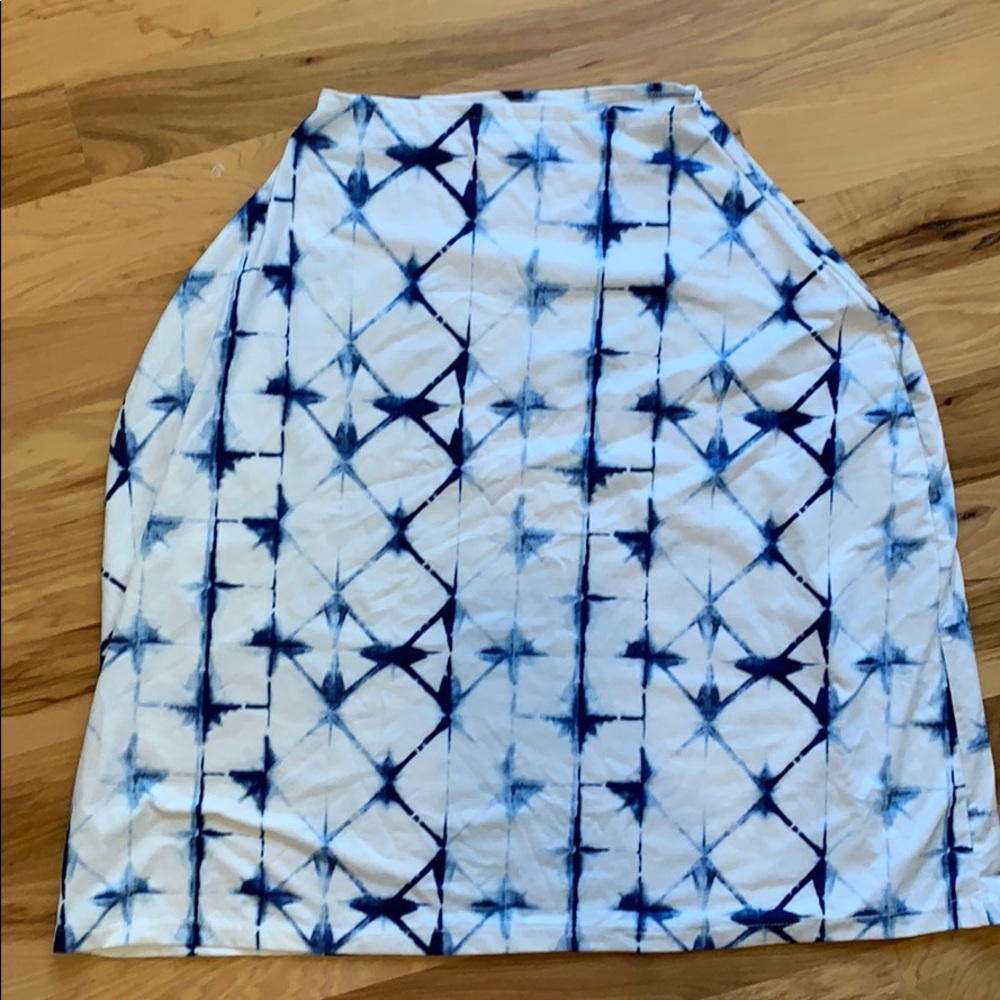 Car seat cover/ nursing canopy